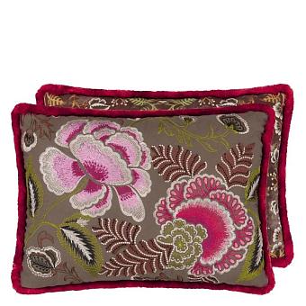 Подушка CCDG1469, Rose De Damas Embroidered, Cranberry, Designers Guild 60 x 45см 